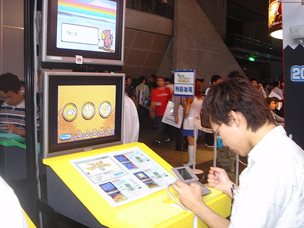 Tokyo Game Show: Nintendo - Revolution, more... Editorial image