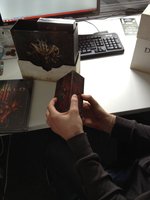 Diablo III - Awesome Unboxing and a Happy Artist News image