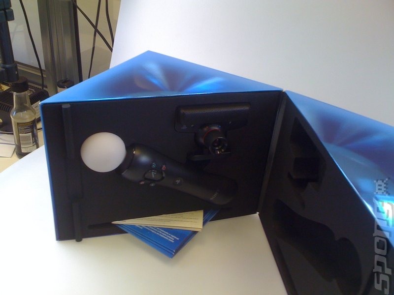 PlayStation Move Out of the Box Pix News image