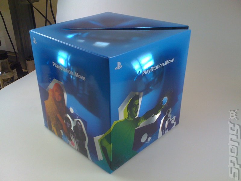 PlayStation Move Out of the Box Pix News image