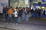 Wii Launch: Media Scrum on Oxford Street News image