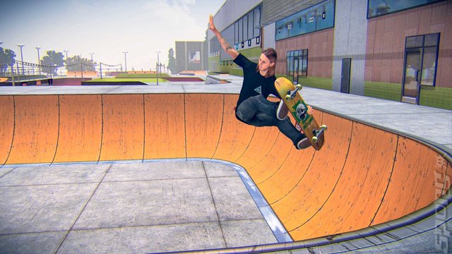 TONY HAWK HANDS ON AT BIRDHOUSE TOUR News image